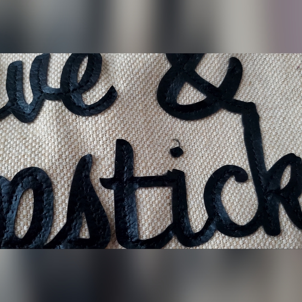 Makeup Pouch - Picture 3 of 5